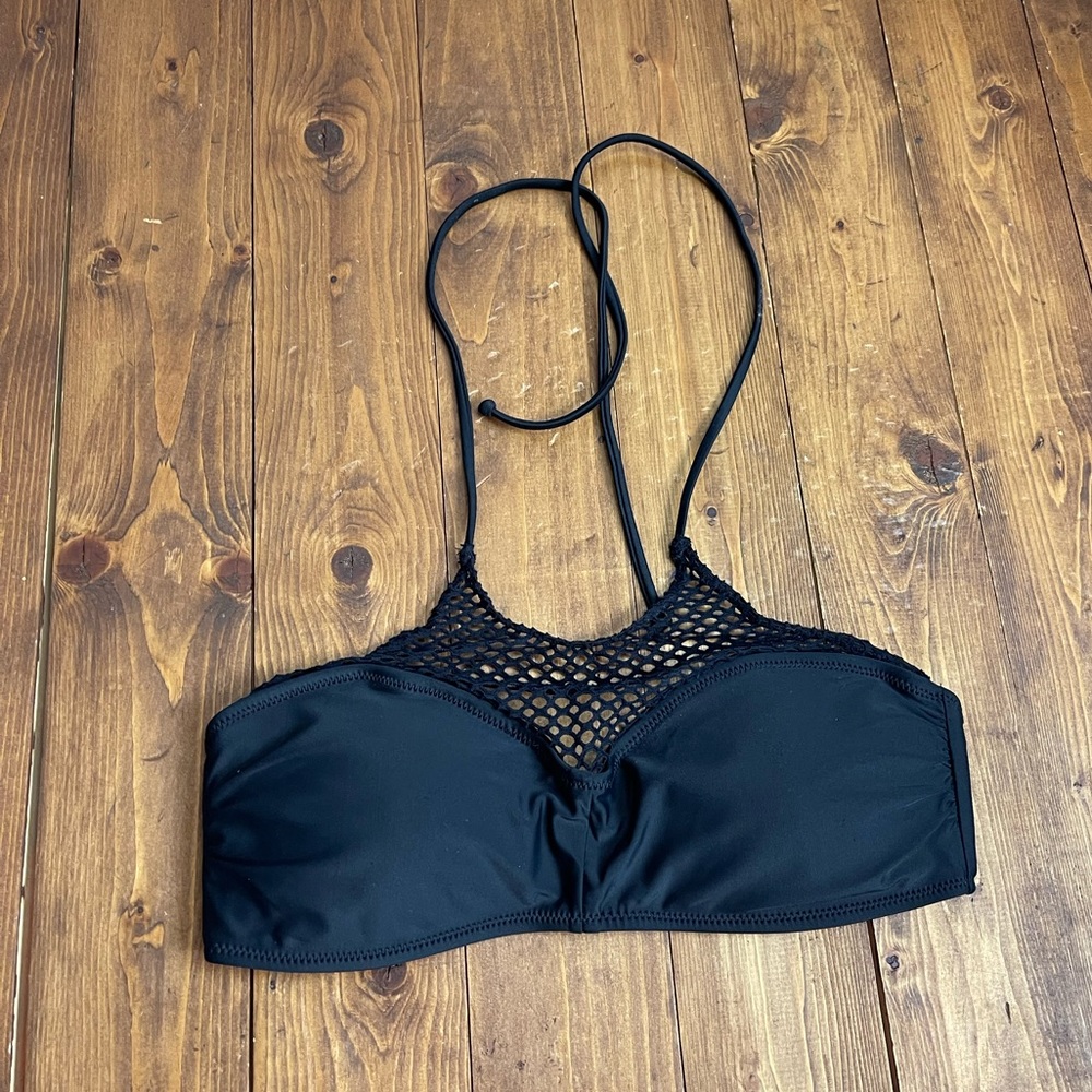Volcom size medium black bikini halter top swimsuit